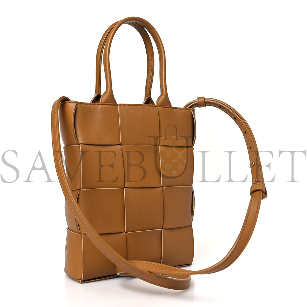 bo*te*ga  ve*ne*ta lambskin maxi intrecciato mini Nor*h south cassette tote camel gold (27*24*5cm)