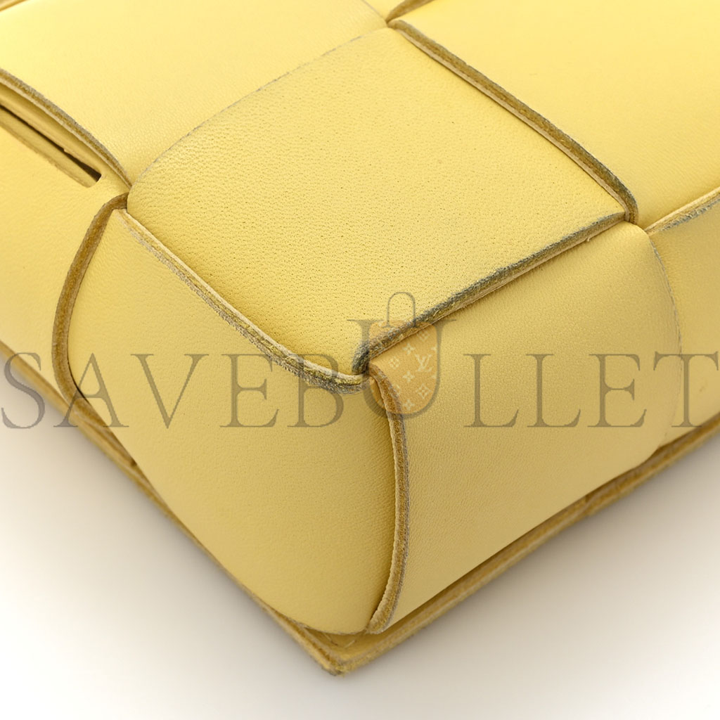 bo*te*ga Ve*ne*ta nappa maxi intreccio the belt cassette bag butter (18*11*5cm)