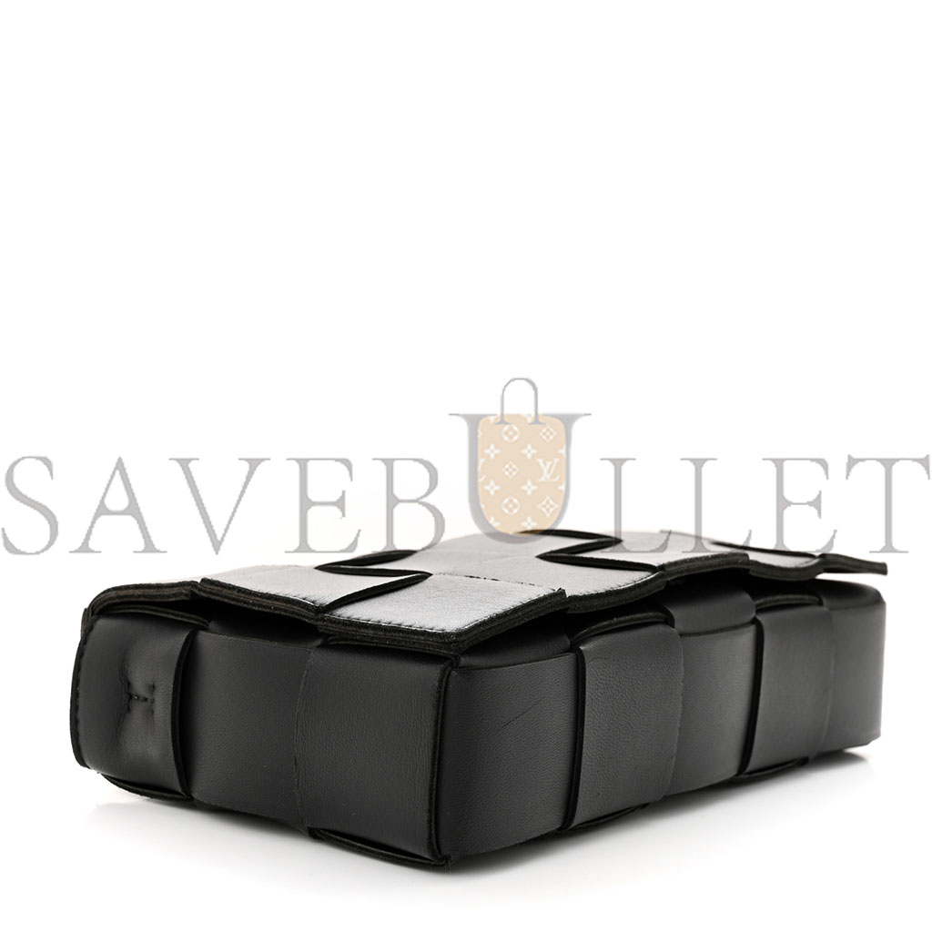 bo*te*ga Ve*ne*ta lambskin maxi intrecciato cassette crossbody bag black  (23*15*5.5cm)