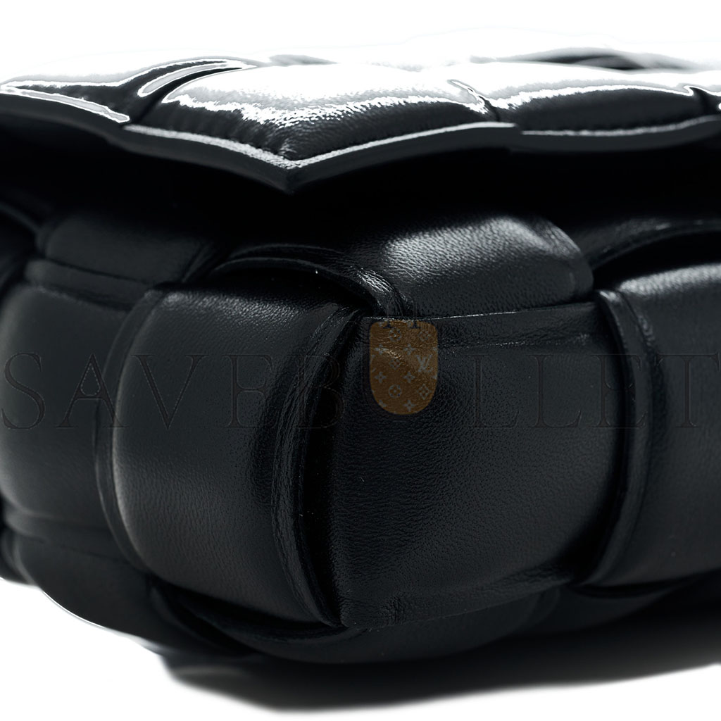 bo*te*ga Ve*ne*ta nappa maxi intrecciato small padded cassette crossbody bag black  (19*12*5cm)