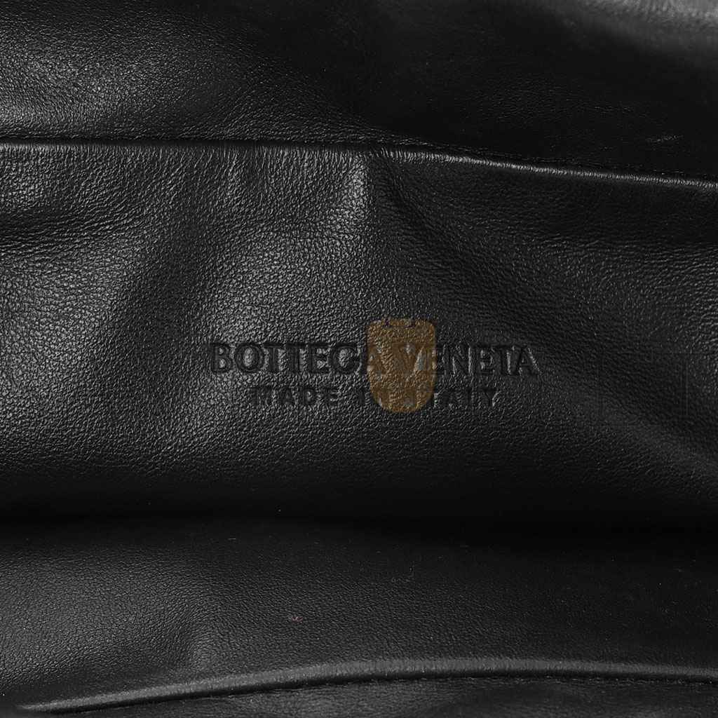 bo*te*ga Ve*ne*ta nappa the bulb black  (38*24*10cm)