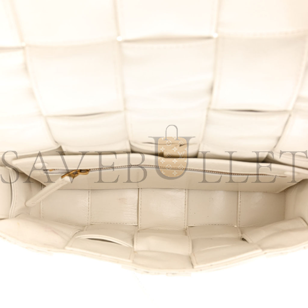 bo*te*ga Ve*ne*ta calfskin intreccio plisse cassette crossbody bag white  (24*16*8cm)