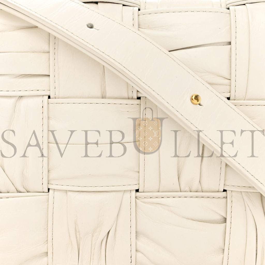 bo*te*ga Ve*ne*ta calfskin intreccio plisse cassette crossbody bag white  (24*16*8cm)