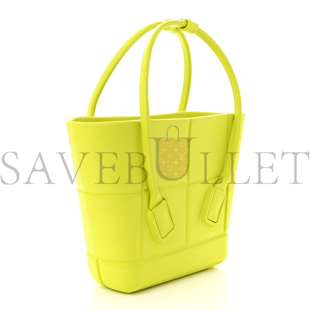 bo*te*ga Ve*ne*ta rubber maxi intrecciato mini arco kiwi green  (21*18*8cm)