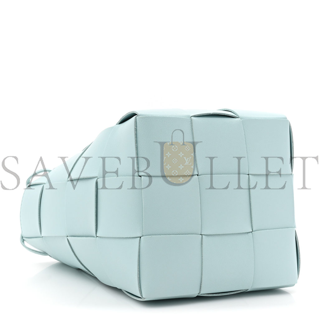 bo*te*ga Ve*ne*ta nappa maxi intrecciato small cassette bucket bag topazio silver  (18*15*13cm)