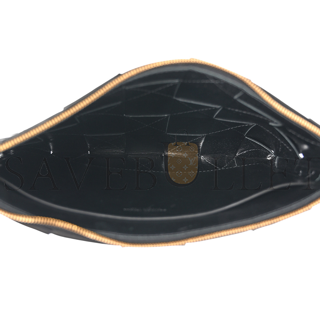 bo*te*ga Ve*ne*ta nappa maxi intrecciato cassette flat zip medium pouch black  (28*20cm)
