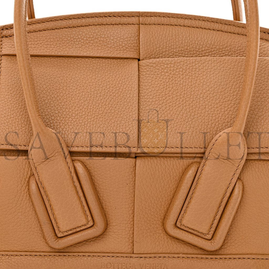 bo*te*ga Ve*ne*ta grained calfskin maxi intrecciato mini arco caramel  (18*16*9cm)