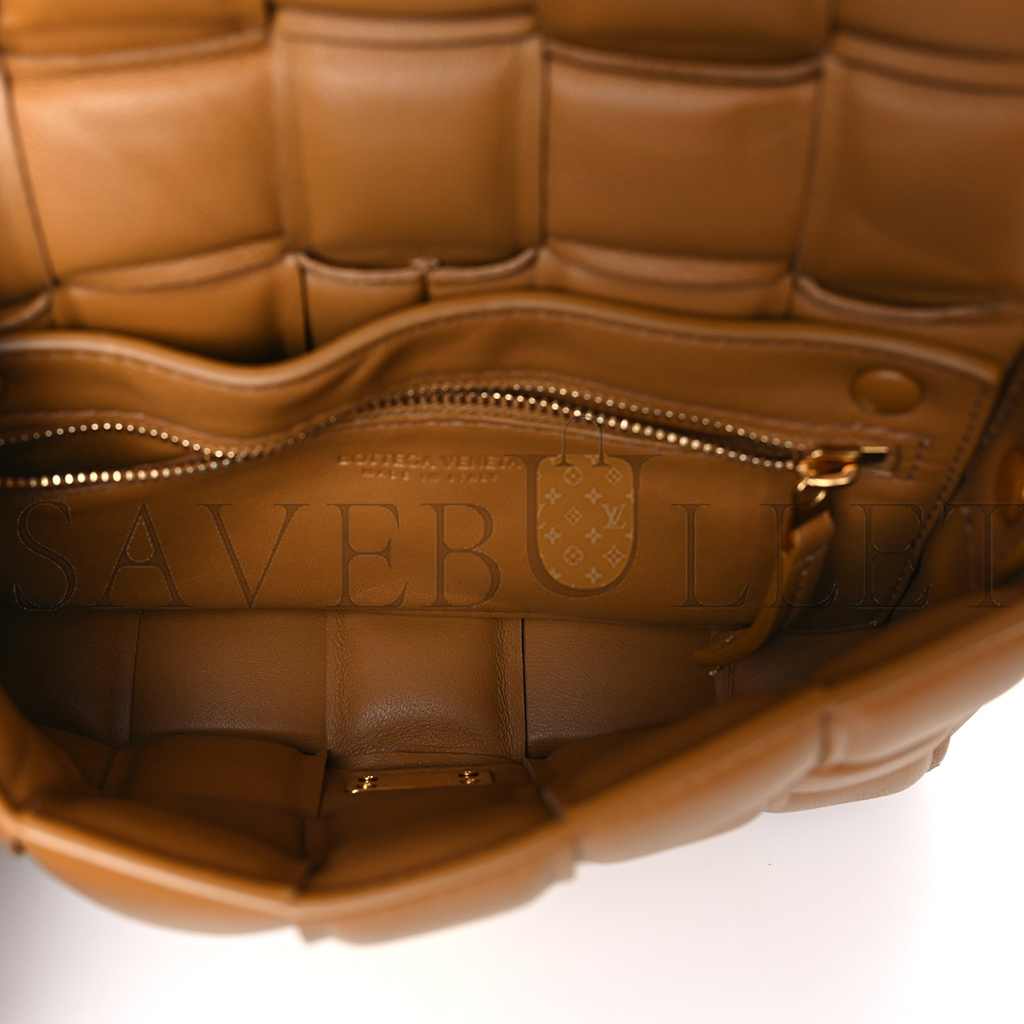 bo*te*ga Ve*ne*ta nappa maxi intreccio padded cassette crossbody bag caramel  (26*18*8cm)