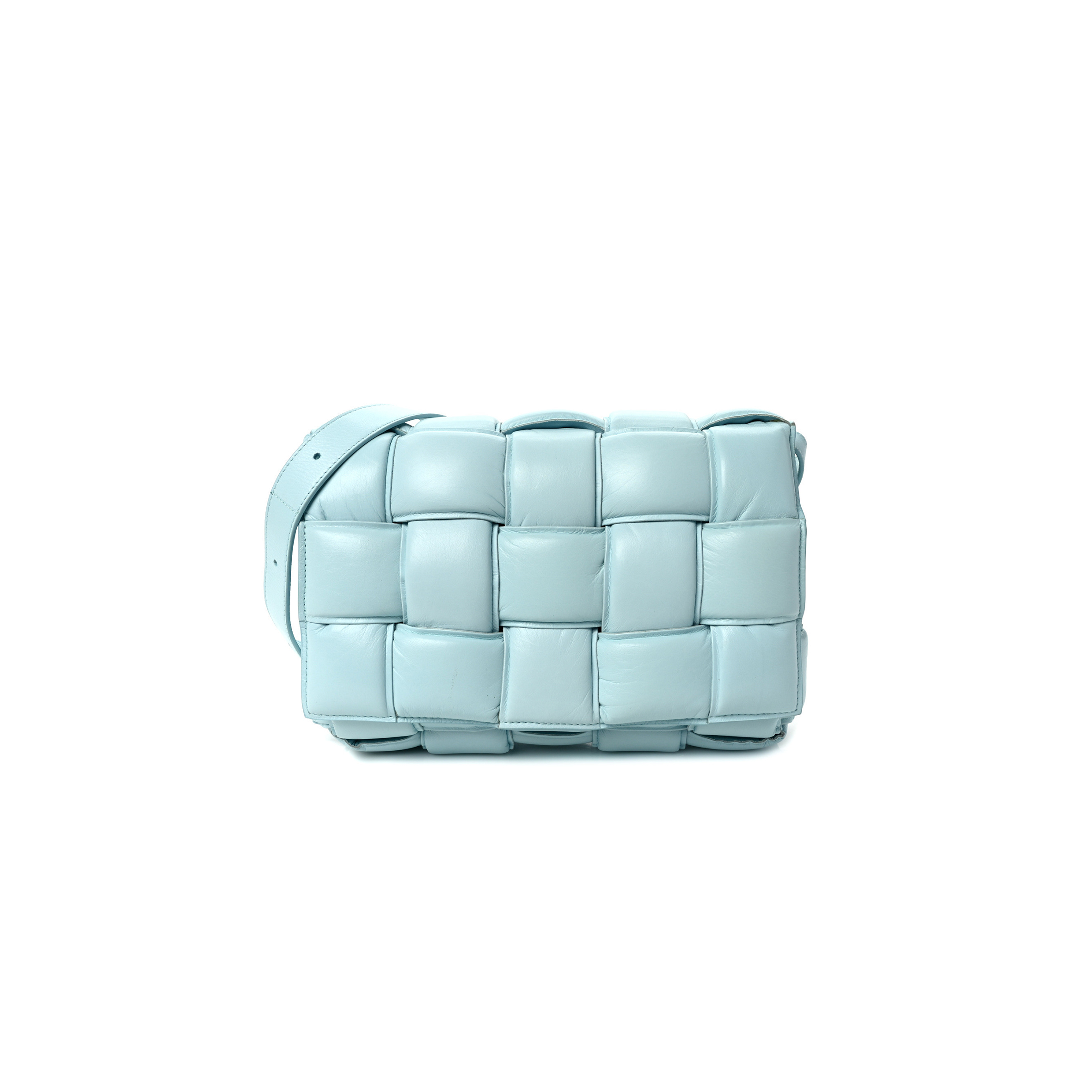 bo*te*ga Ve*ne*ta paper calfskin maxi intreccio padded cassette crossbody bag ice  (26*18*8cm)