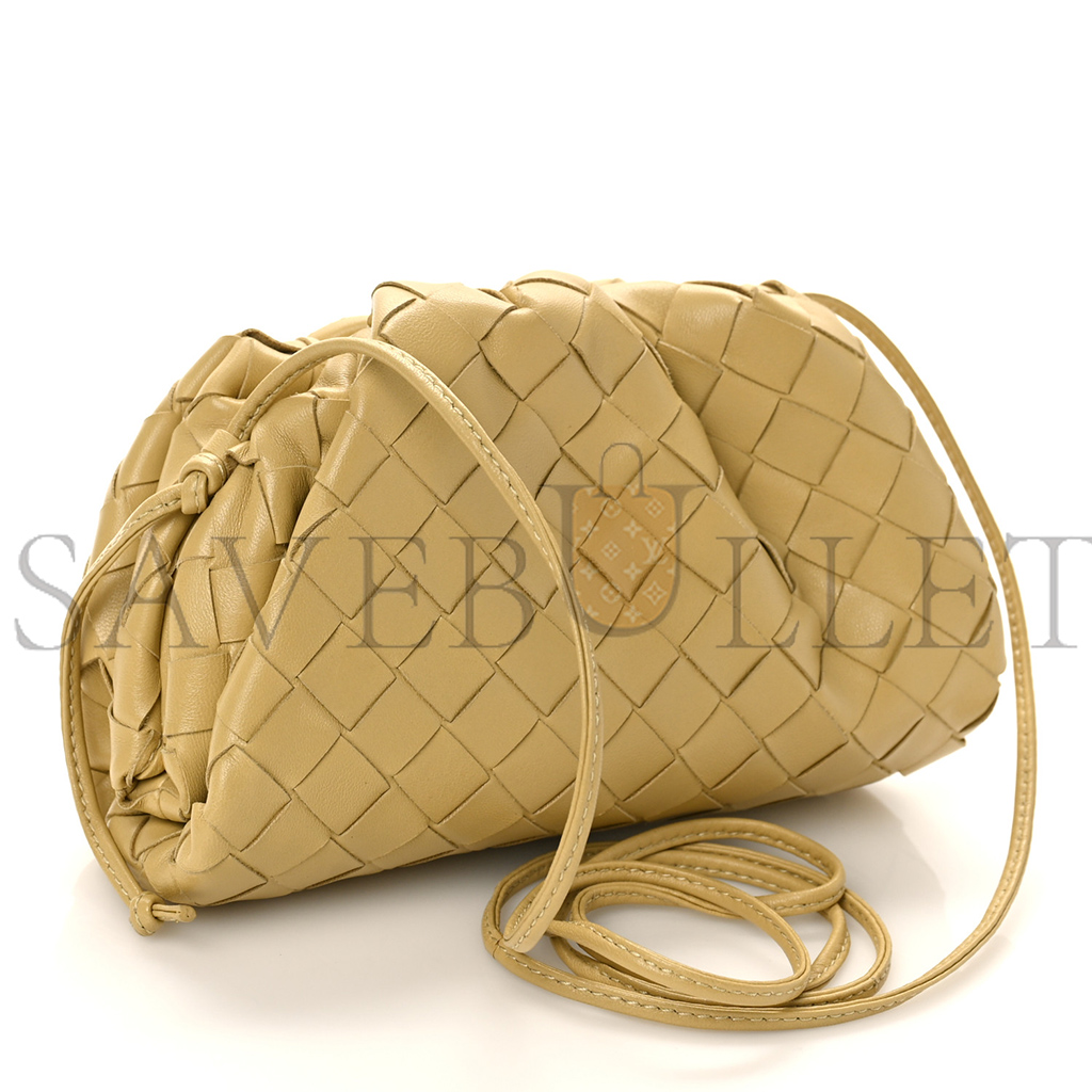 bo*te*ga Ve*ne*ta nappa intrecciato the mini pouch tapioca  (22*13*6cm)