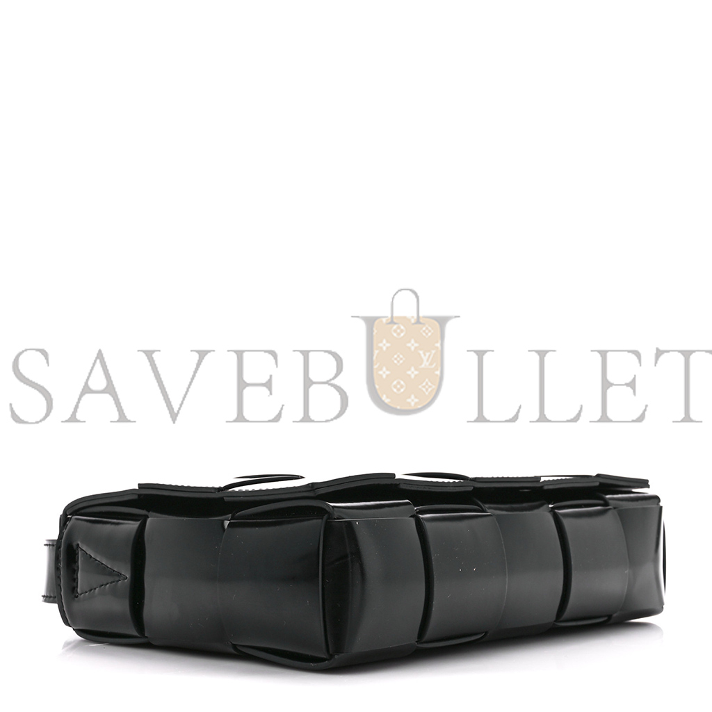 bo*te*ga Ve*ne*ta patent maxi intrecciato cassette crossbody bag black  (22*15*4cm)
