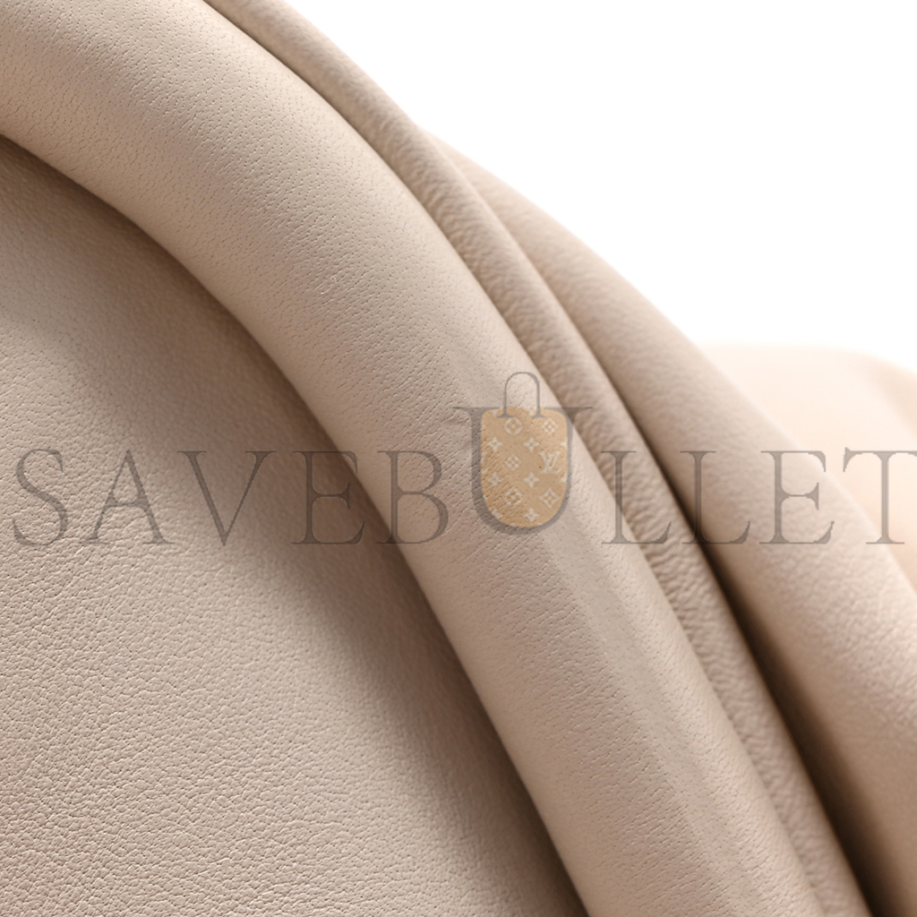bo*te*ga Ve*ne*ta smooth butter calf the pouch oversized clutch mist  (38*16*8cm)