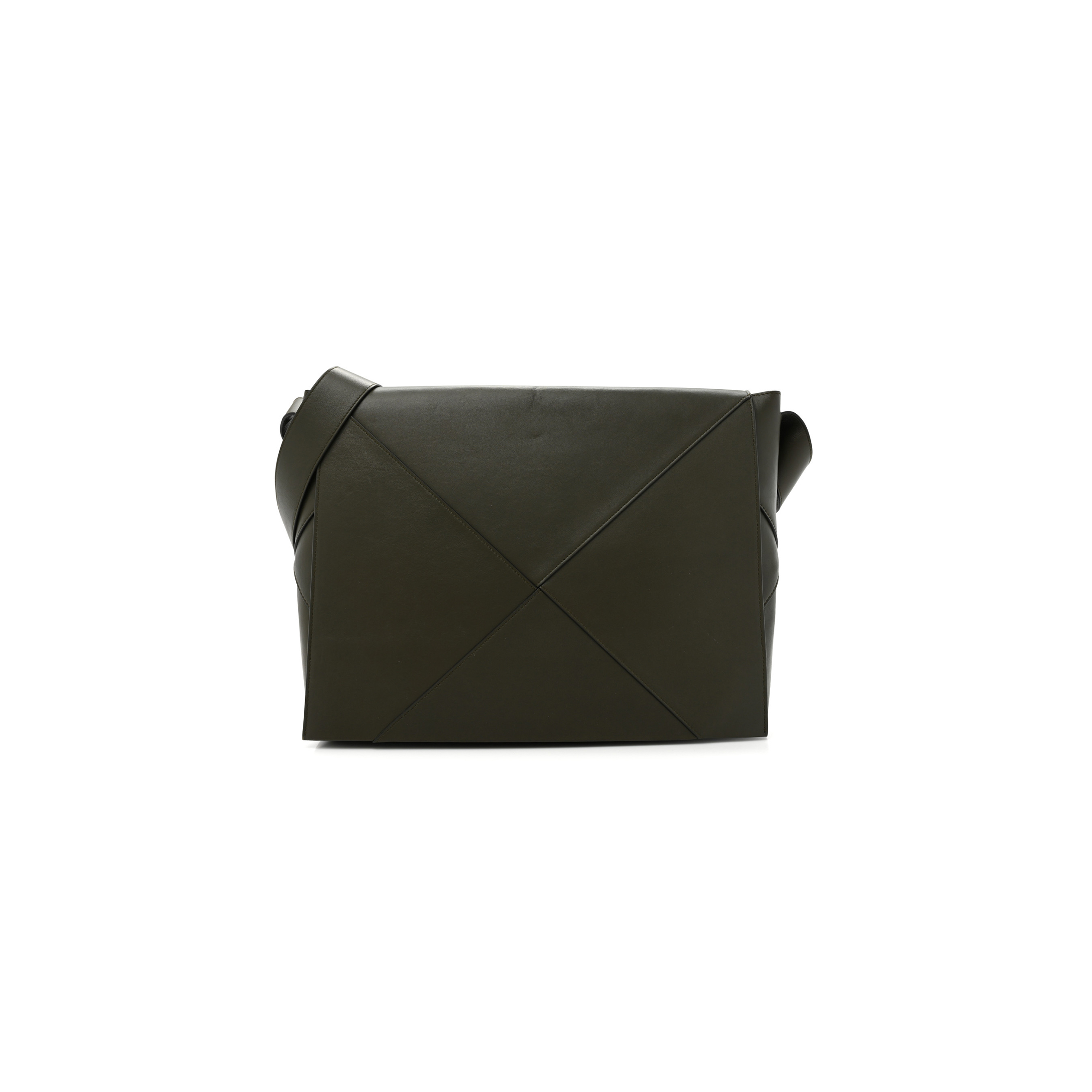 bo*te*ga Ve*ne*ta lambskin maxi intrecciato messenger bag  (23*15*6cm)