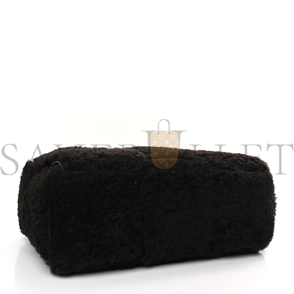 bo*te*ga Ve*ne*ta shearling intrecciato arco tote fondant  (38*25*17cm)
