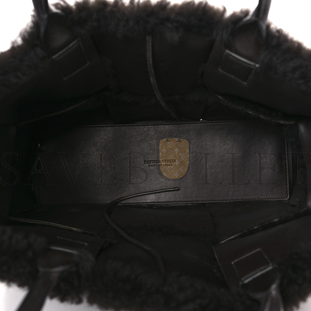 bo*te*ga Ve*ne*ta shearling intrecciato arco tote fondant  (38*25*17cm)