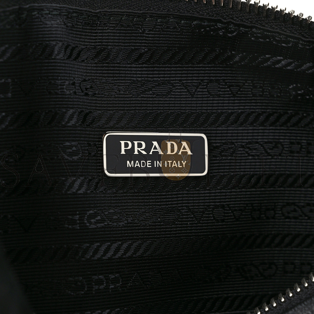 Pra*a grace lux triangle wristlet pouch black (26*15*6cm)