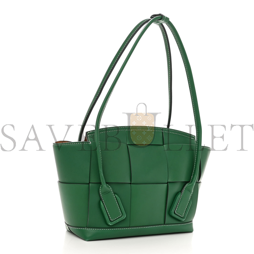 bo*te*ga Ve*ne*ta french calfskin maxi intrecciato arco 33 racing green  (22*22*9cm)