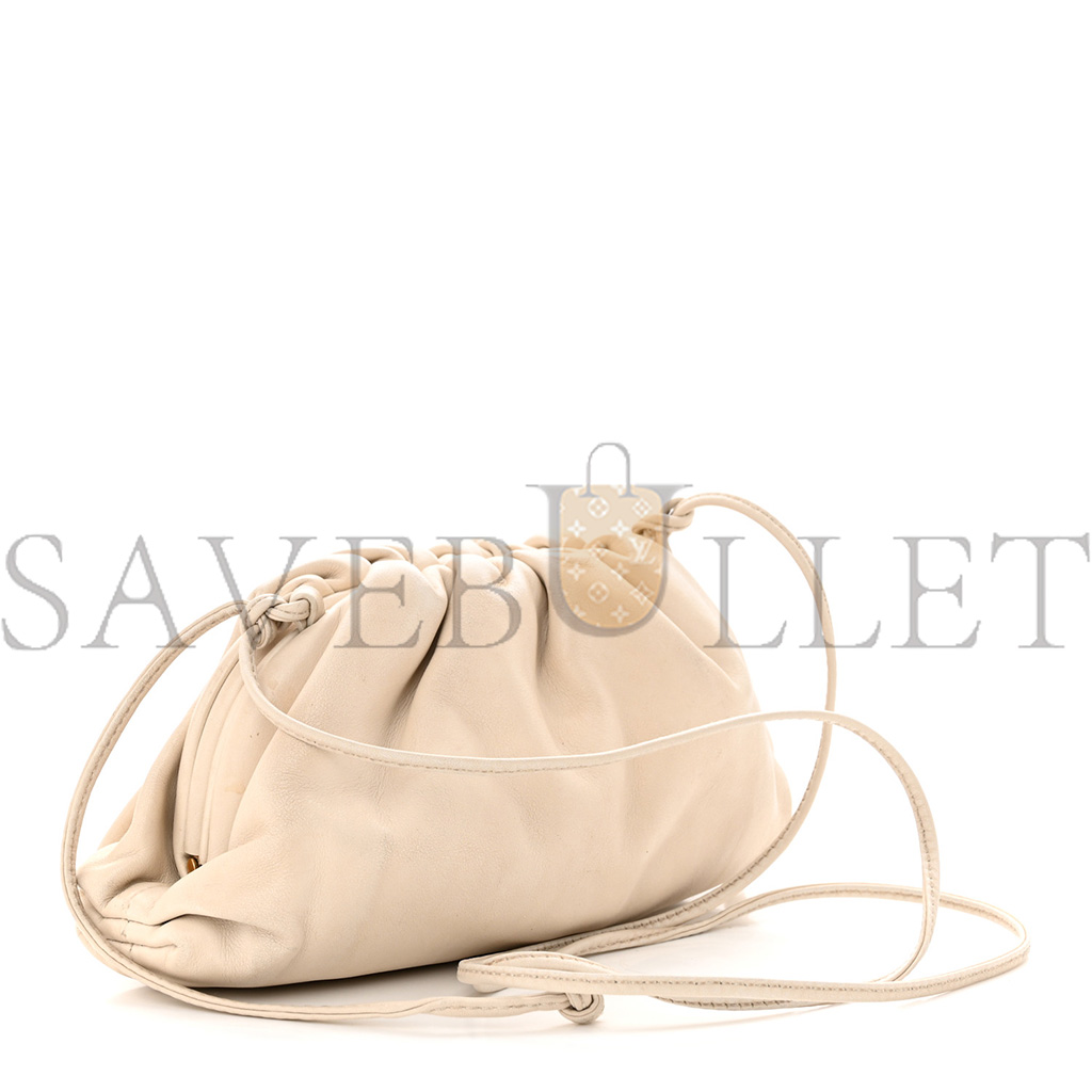 bo*te*ga Ve*ne*ta butter calfskin the mini pouch mist  (22*11*9cm)
