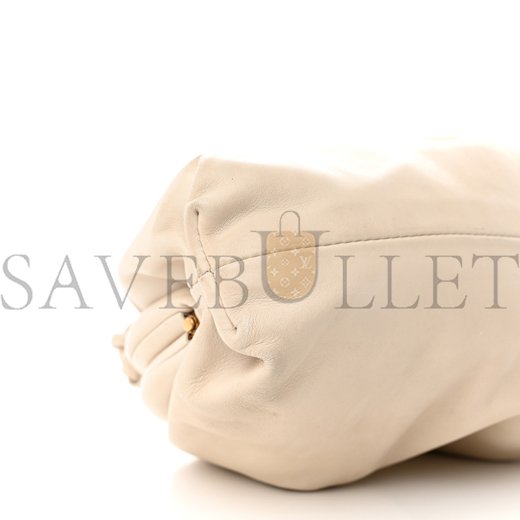 bo*te*ga Ve*ne*ta butter calfskin the mini pouch mist  (22*11*9cm)