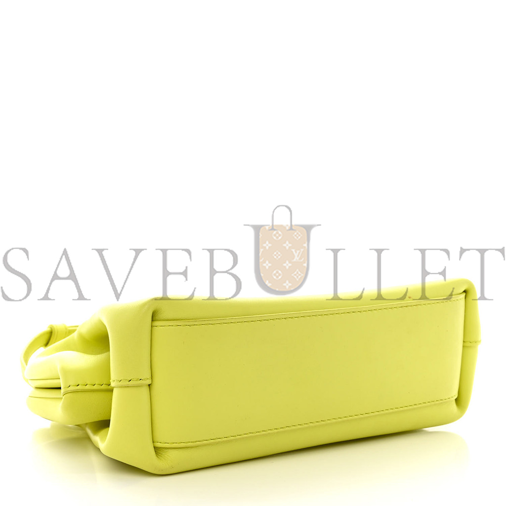 bo*te*ga Ve*ne*ta calfskin small the point triangle bag seagrass  (20*18*8cm)