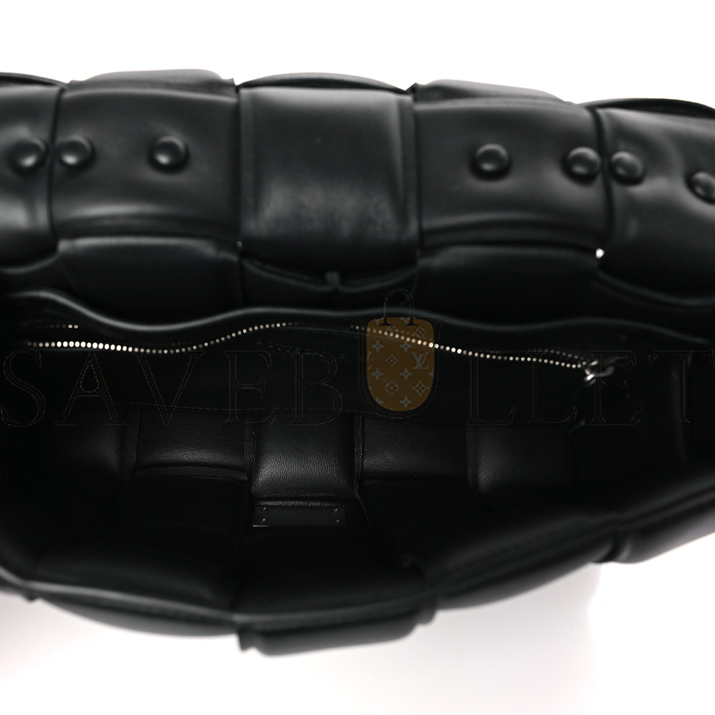 bo*te*ga Ve*ne*ta lambskin maxi intreccio padded chain cassette crossbody bag black  (25*17*8cm)