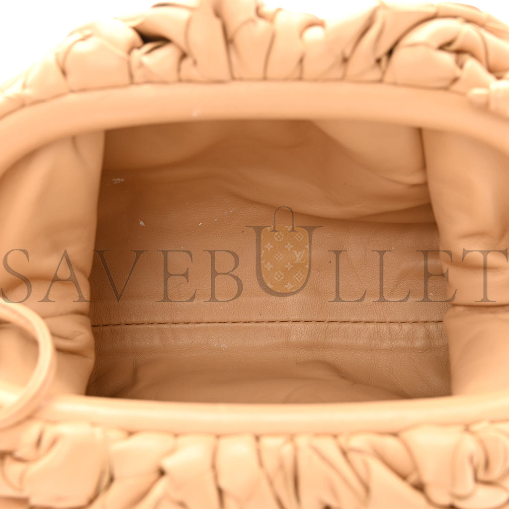 bo*te*ga Ve*ne*ta nappa intrecciato the mini pouch almond  (22*13*6cm)