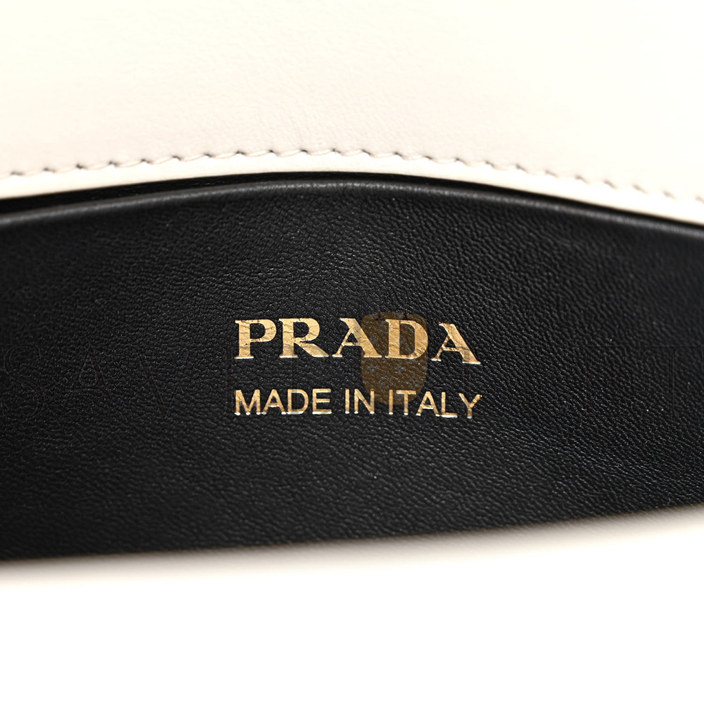 Pra*a spazzolato flap shoulder bag white (29*14*6cm)