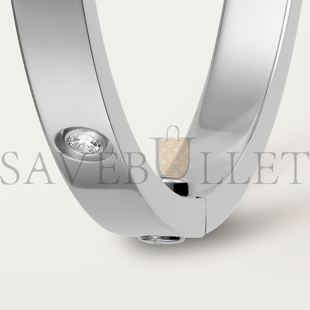 CARTIER LOVE BRACELET, SMALL MODEL, 10 DIAMONDS B6048017