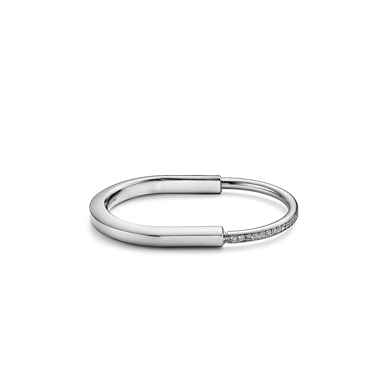 T*f*ny lock bangle in white gold with half pavÉ diamonds  70425300