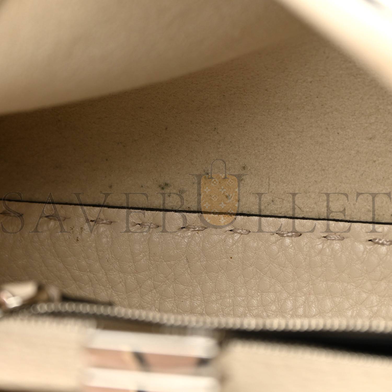 F**di cuoio romano selleria mini peekaboo iconic satchel latte (23*17*12cm)