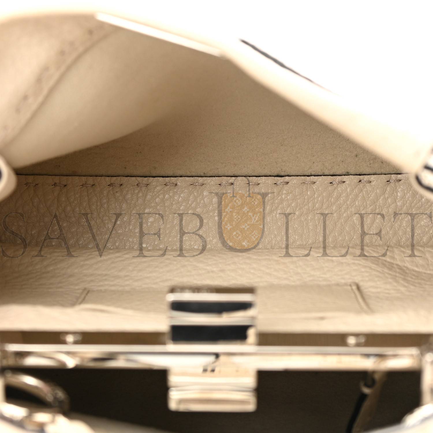 F**di cuoio romano selleria mini peekaboo iconic satchel latte (23*17*12cm)