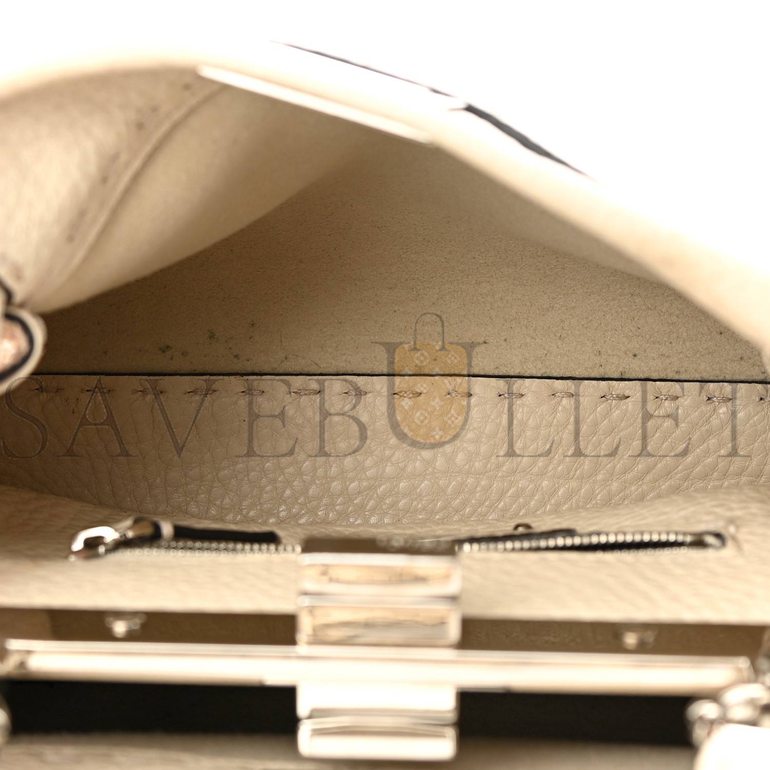 F**di cuoio romano selleria mini peekaboo iconic satchel latte (23*17*12cm)