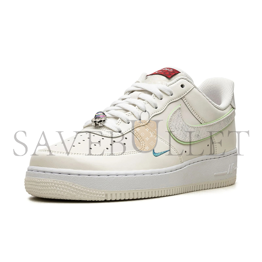 NIKE AIR FORCE 1 LOW