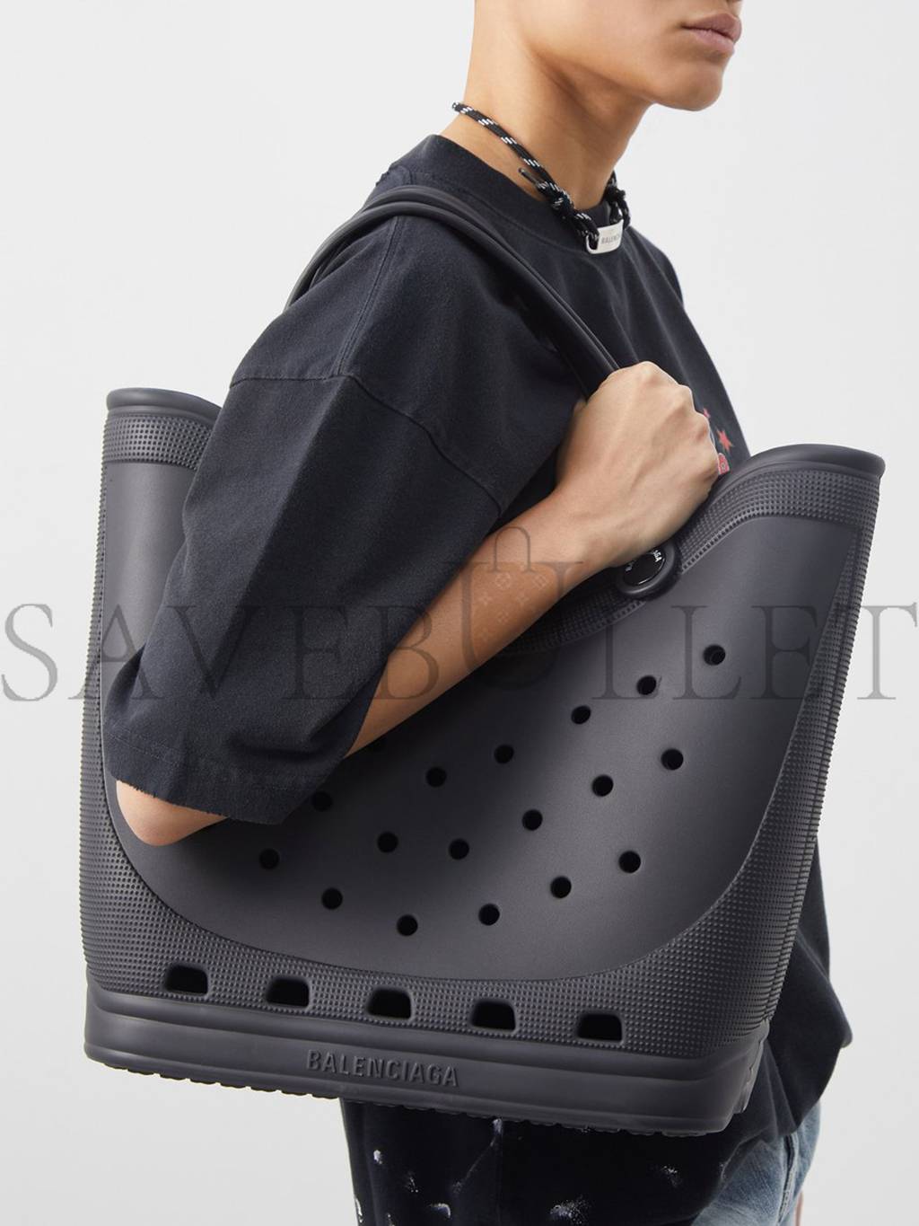 Ba*len*cia*ga black x crocs rubber tote bag matchesfashion us (47.7*36.8*17.5cm)