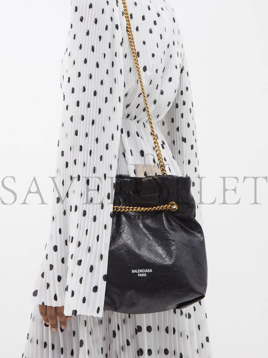 Ba*len*cia*ga black crush creased-leather tote bag  matchesfashion us (27.9*25.4*10.1cm)