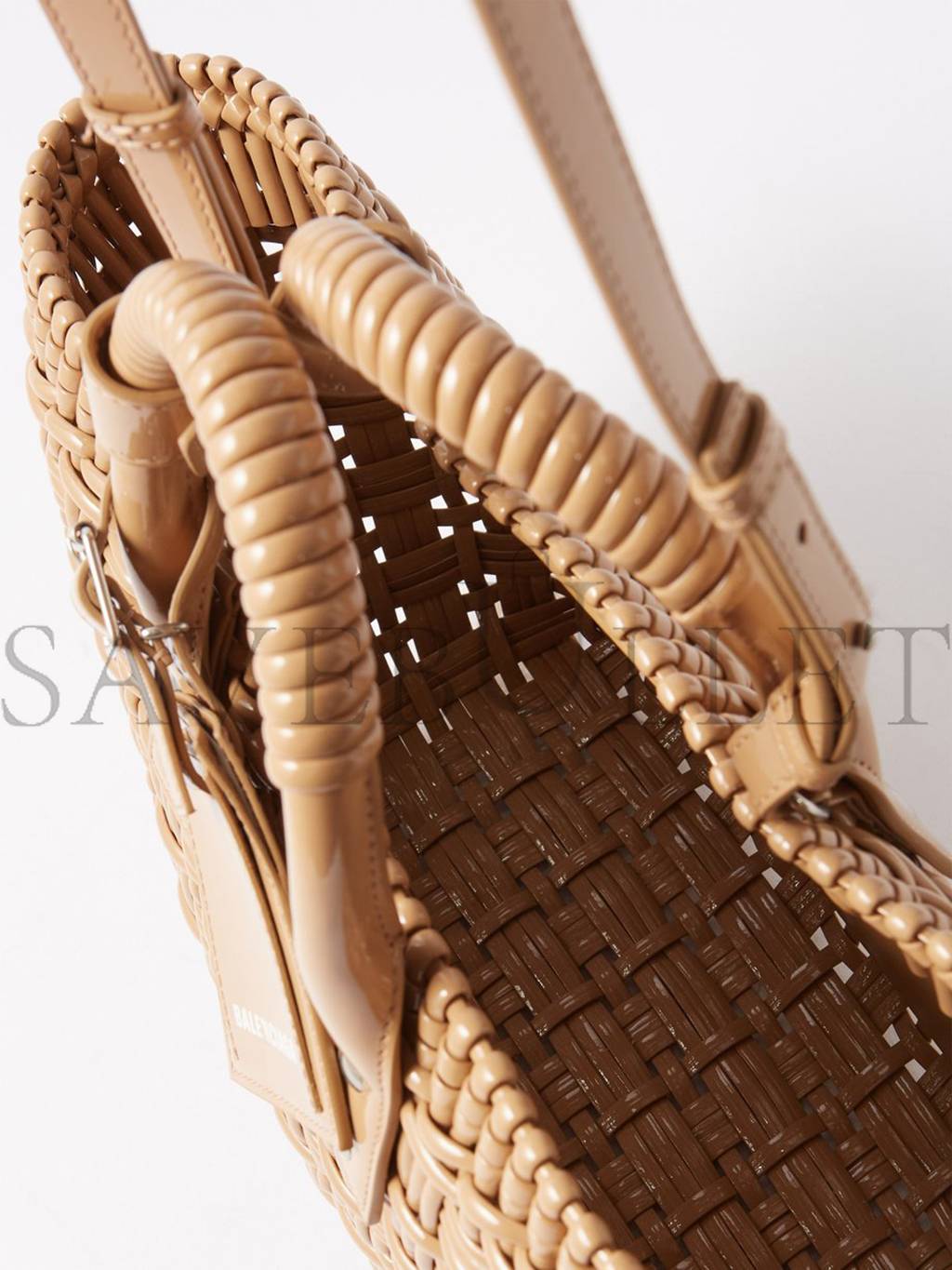 Ba*len*cia*ga beige bistro xs woven faux-leather basket bag  matchesfashion us (35.5*21*11cm)