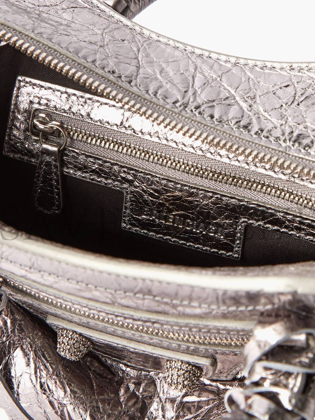 Ba*len*cia*ga silver neo cagole city xs leather bag  matchesfashion us (25.6*17*11.1cm)
