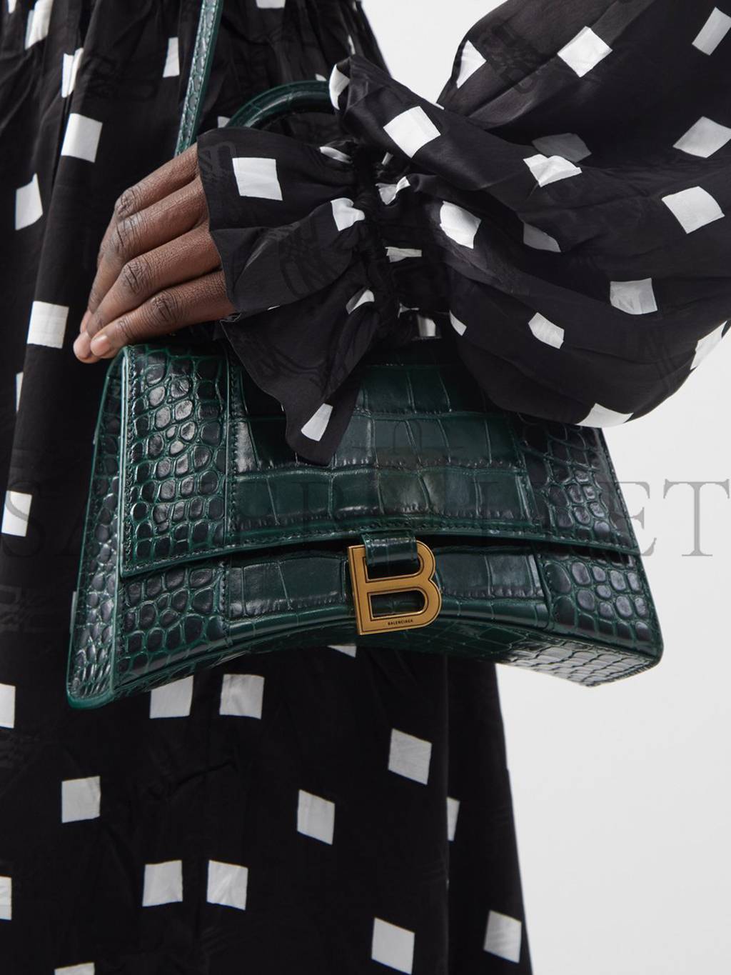 Ba*len*cia*ga green hourglass s crocodile-effect leather bag  matchesfashion us (22.5*15*10cm)