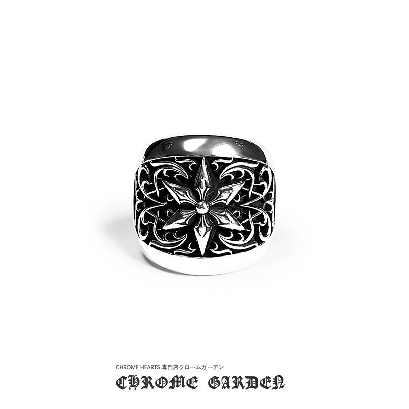 CHR*ME HE*RTS C*ASSIC OV*A(L STAR RING