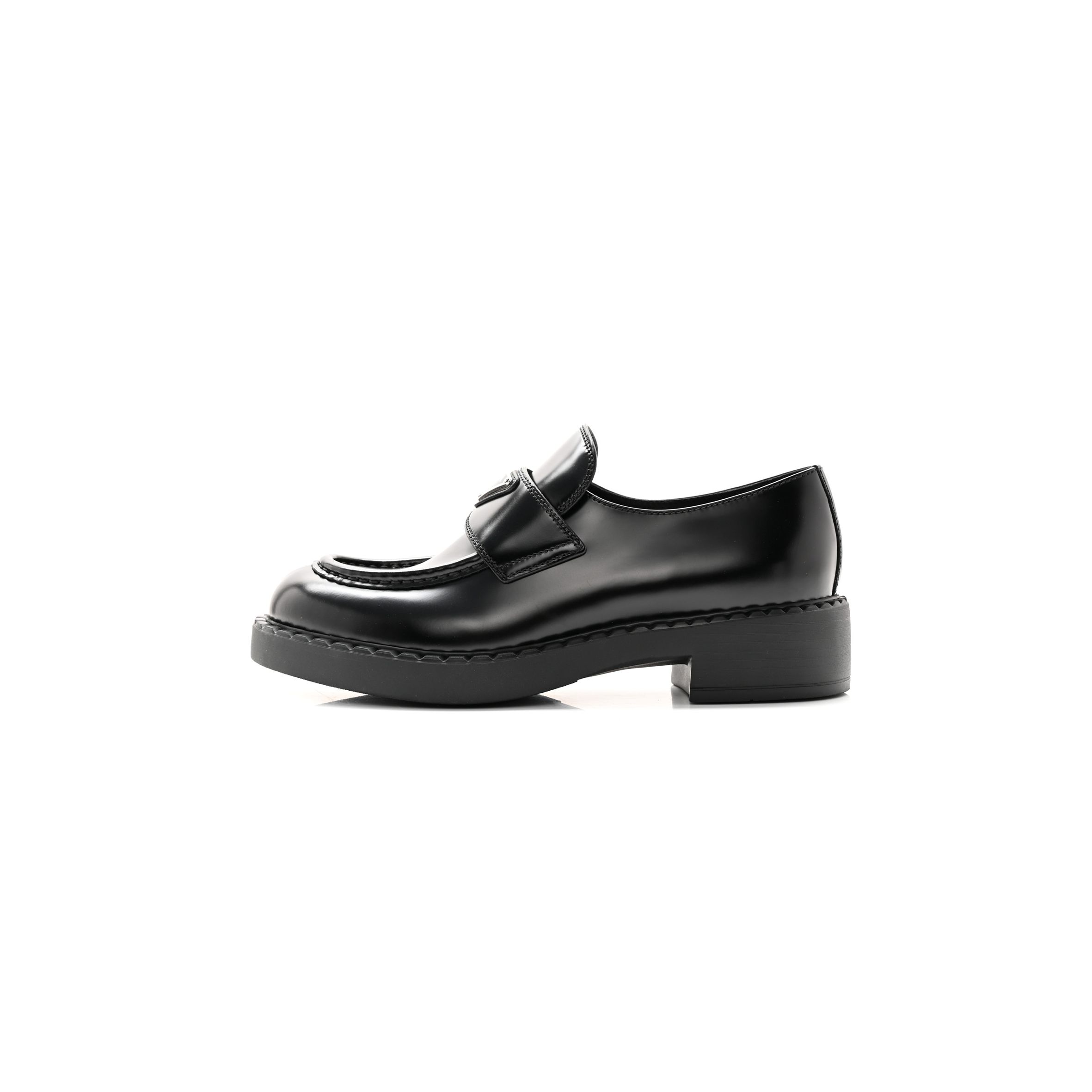 Pra*a spazzolato metal triangle logo 50mm loafers 40.5 black