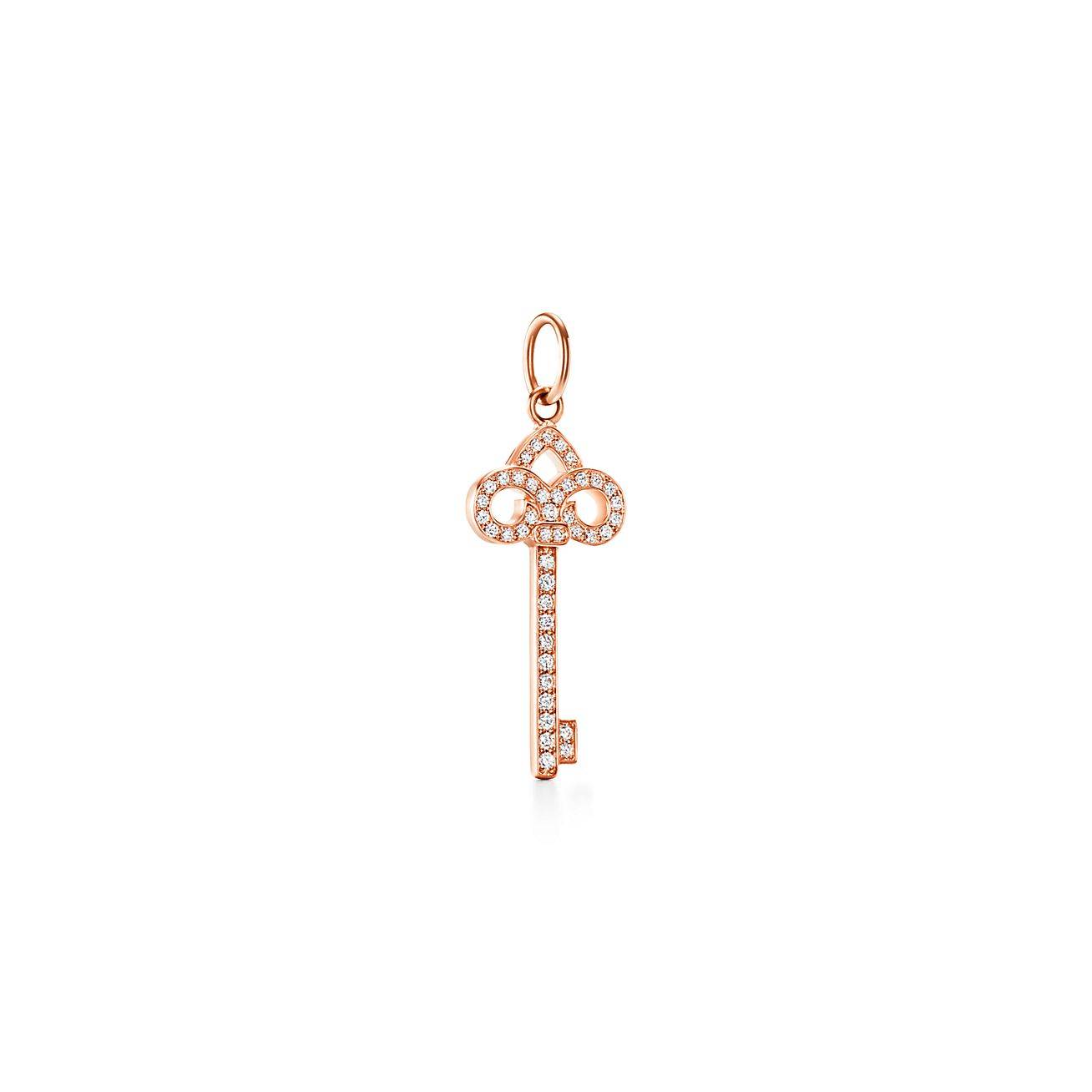 T*f*ny keys fleur de lis key