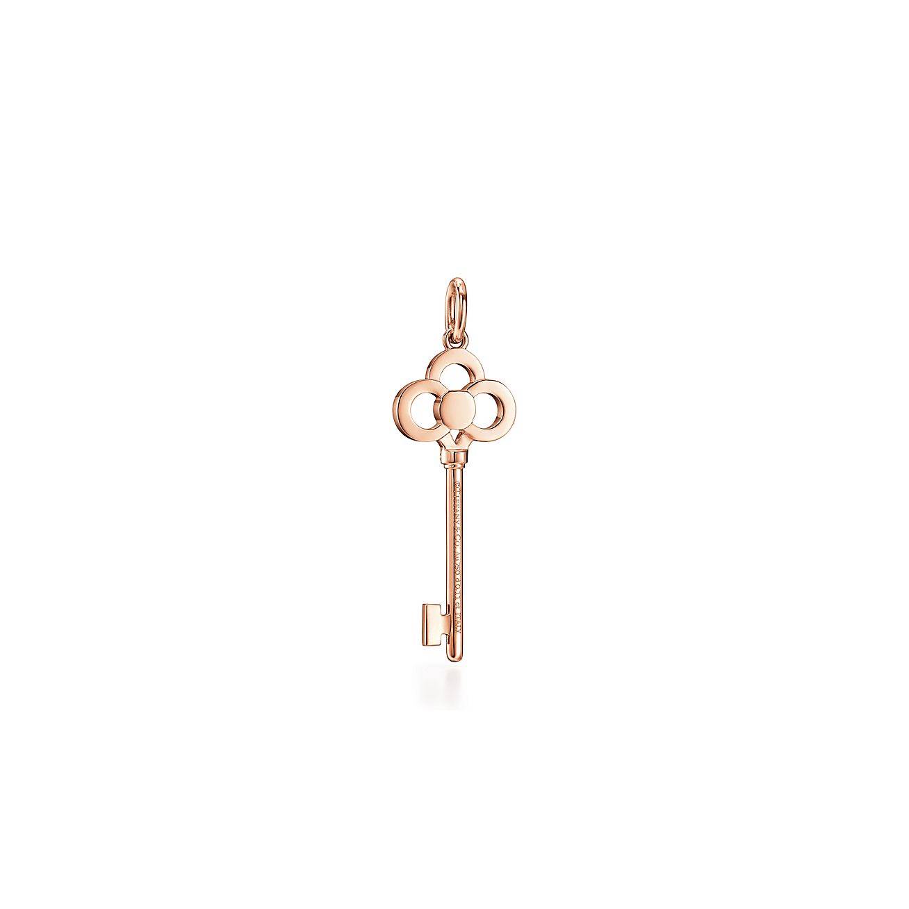 T*f*ny keys crown key in rose gold with diamonds, 1.5