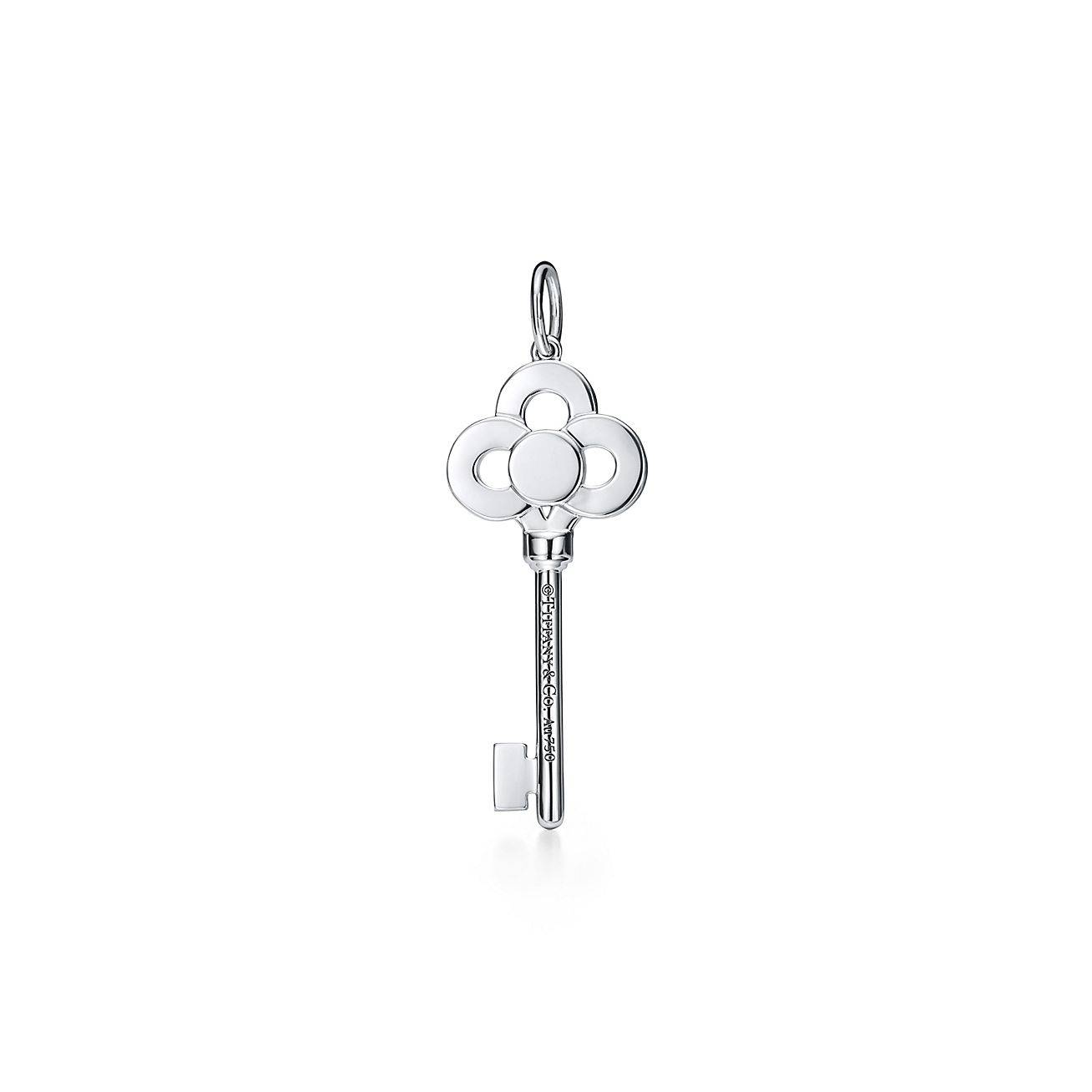 T*f*ny keys mini crown key pendant in 18k gold with diamonds