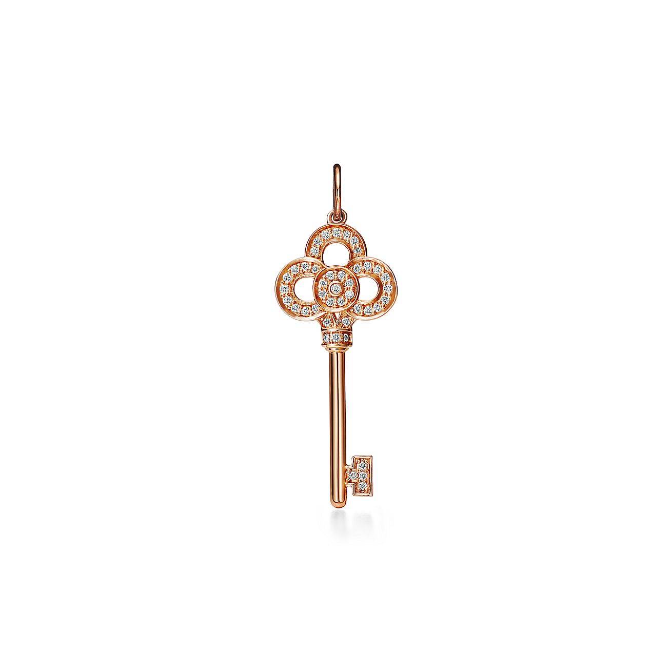 T*f*ny keys mini crown key pendant in 18k gold with diamonds