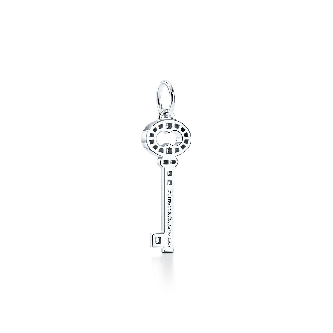 T*f*ny keys vintage oval key