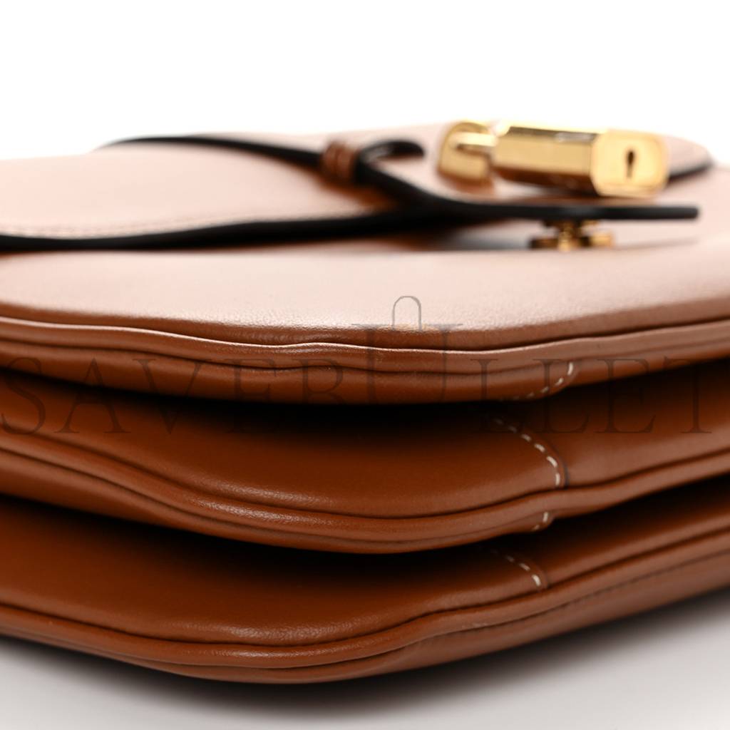 Ce**e smooth calfskin medium tabou tan (23*18*4cm)