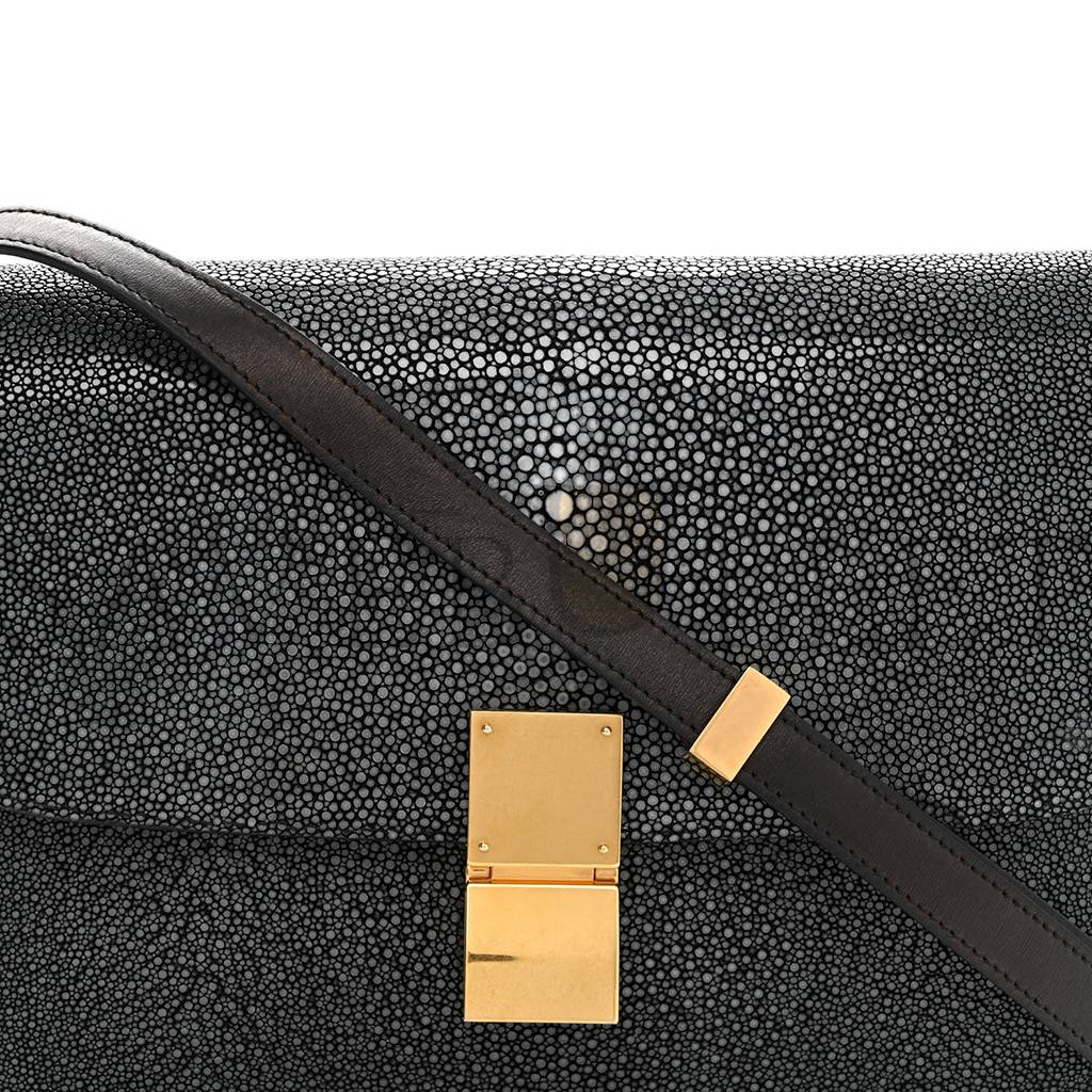 Ce**e stingray medium classic box flap bag black (23*18*8cm)