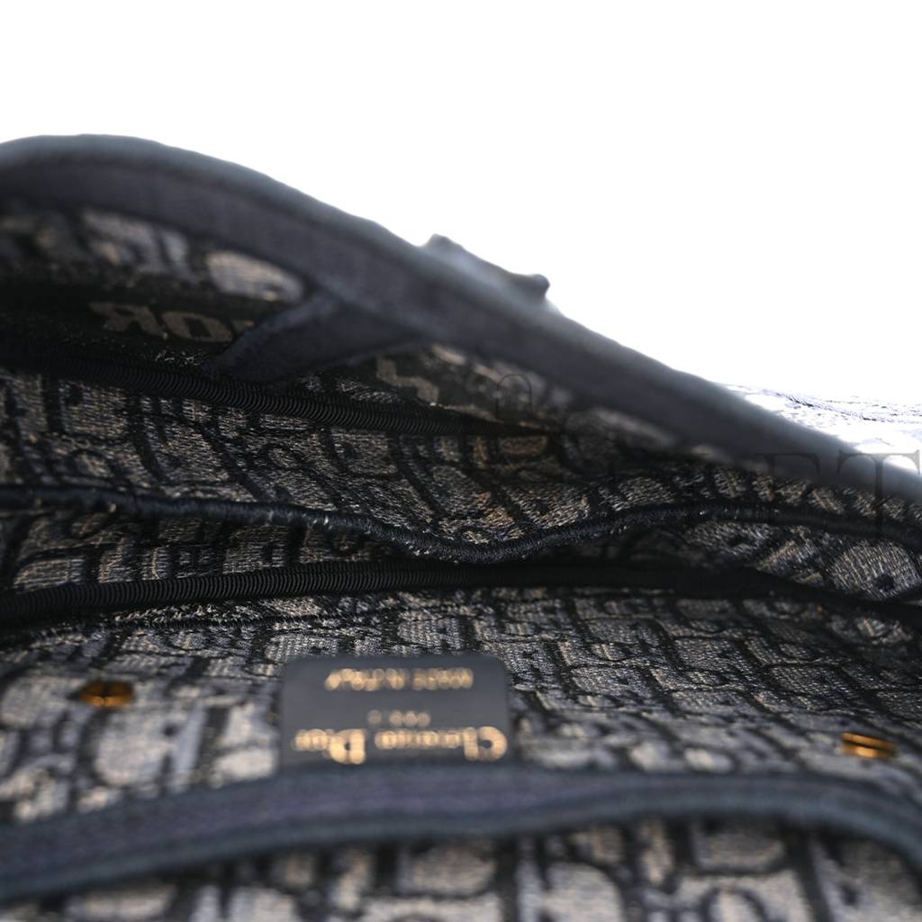 D*or oblique embroidered saddle bag blue (25*19*5.1cm)